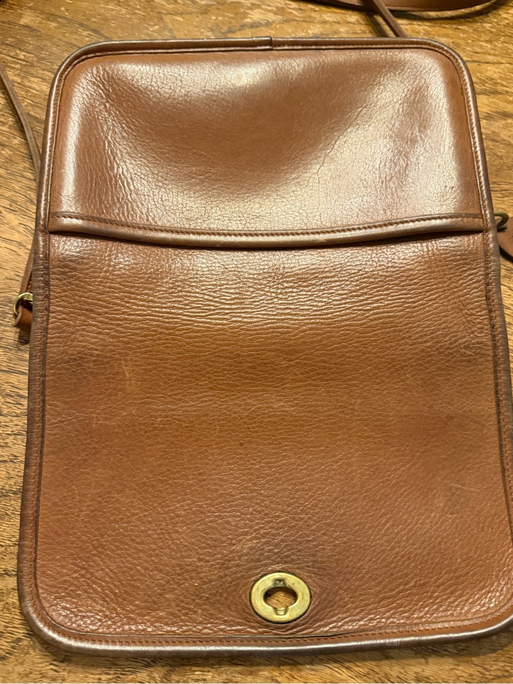 Coach British Tan Leather Turnlock Crossbody Clutch 9755 - Picture 10 of 16